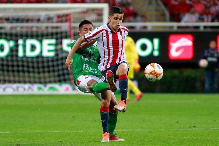 Edson Torres con Chivas de Guadalajara en Liga MX Edson Torres con Chivas de Guadalajara en Liga MX