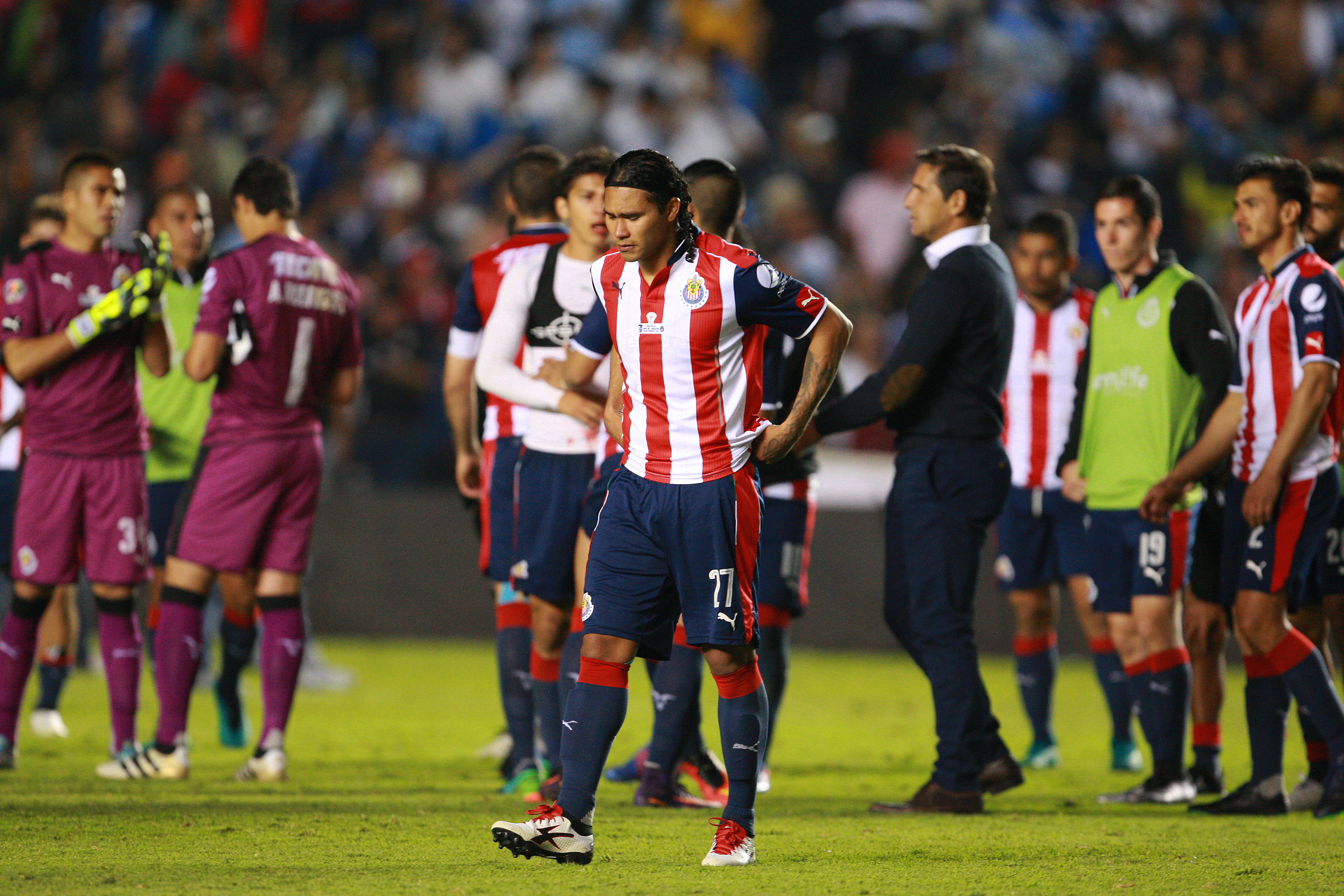 Carlos Peña con Chivas en Liga MX Carlos Peña con Chivas en Liga MX