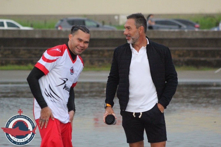 Carlos Peña con el club Veracruzano en LBM Carlos Peña con el club Veracruzano en LBM