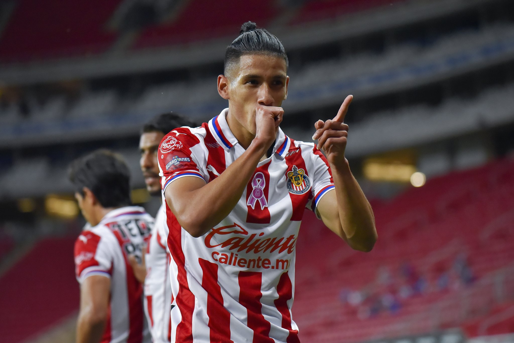 Uriel Antuna con Chivas en Liga MX Uriel Antuna con Chivas en Liga MX