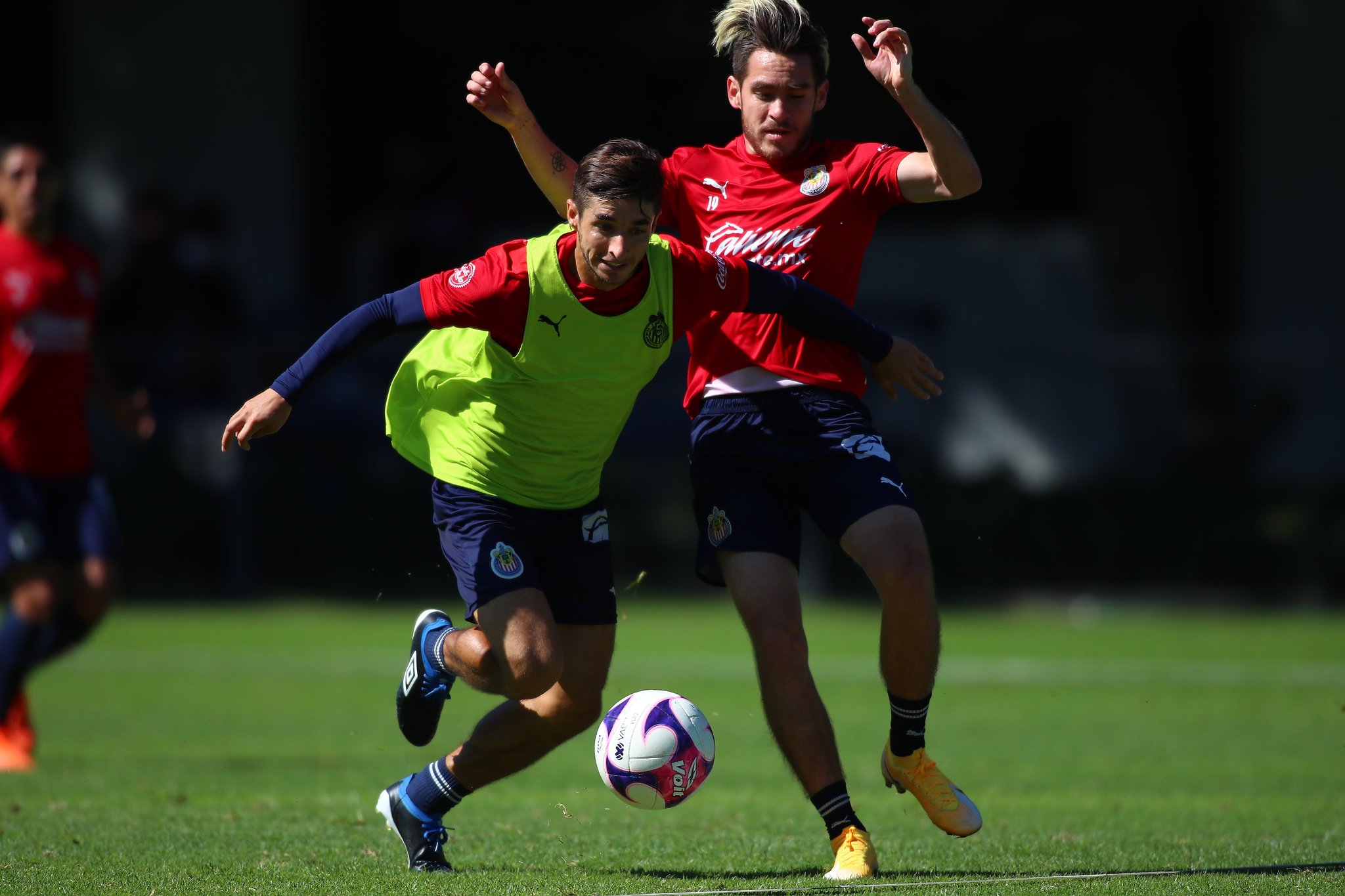 Isaac Brizuela con Chivas en entrenamientos Isaac Brizuela con Chivas en entrenamientos