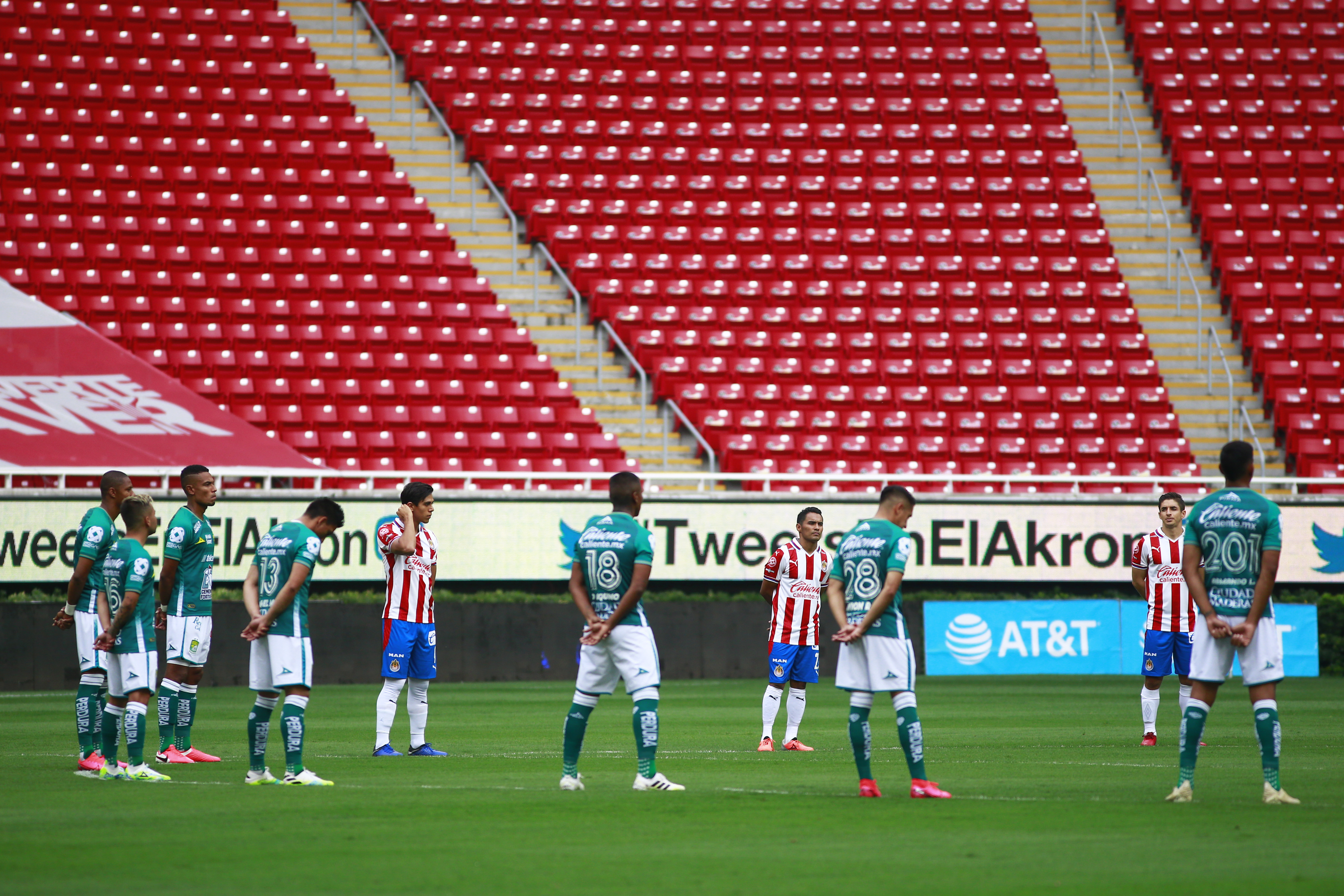 Chivas vs León en Guard1anes 2020 de Liga MX Chivas vs León en Guard1anes 2020 de Liga MX
