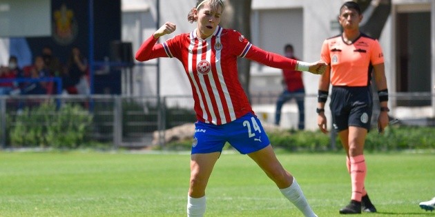 Alicia Cervantes is approaching the record of Norma Palafox’s 21 goals in Chivas de Guadalajara Femenil I Liga MX Femenil