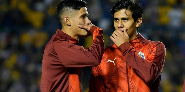 José Juan Macías y Uriel Antuna preparan salida de Chivas de Guadalajara viene agente italiano to negotiate with directive I Liga MX