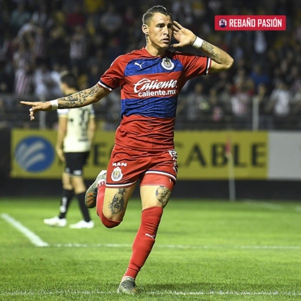 Cristian Calderón con Chivas en la Copa MX Cristian Calderón con Chivas en la Copa MX