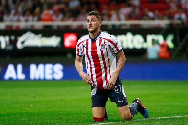 Hiram Mier con Chivas de Guadalajara Hiram Mier con Chivas de Guadalajara