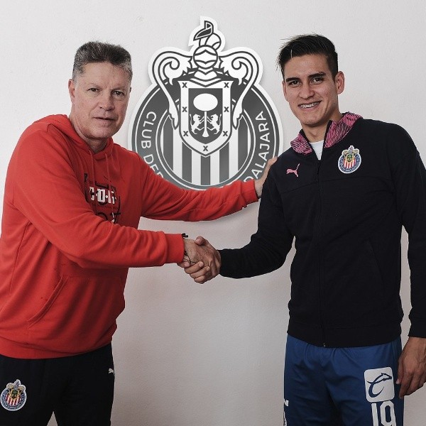 Alexis Peña ficha con Chivas en Liga MX Alexis Peña ficha con Chivas en Liga MX