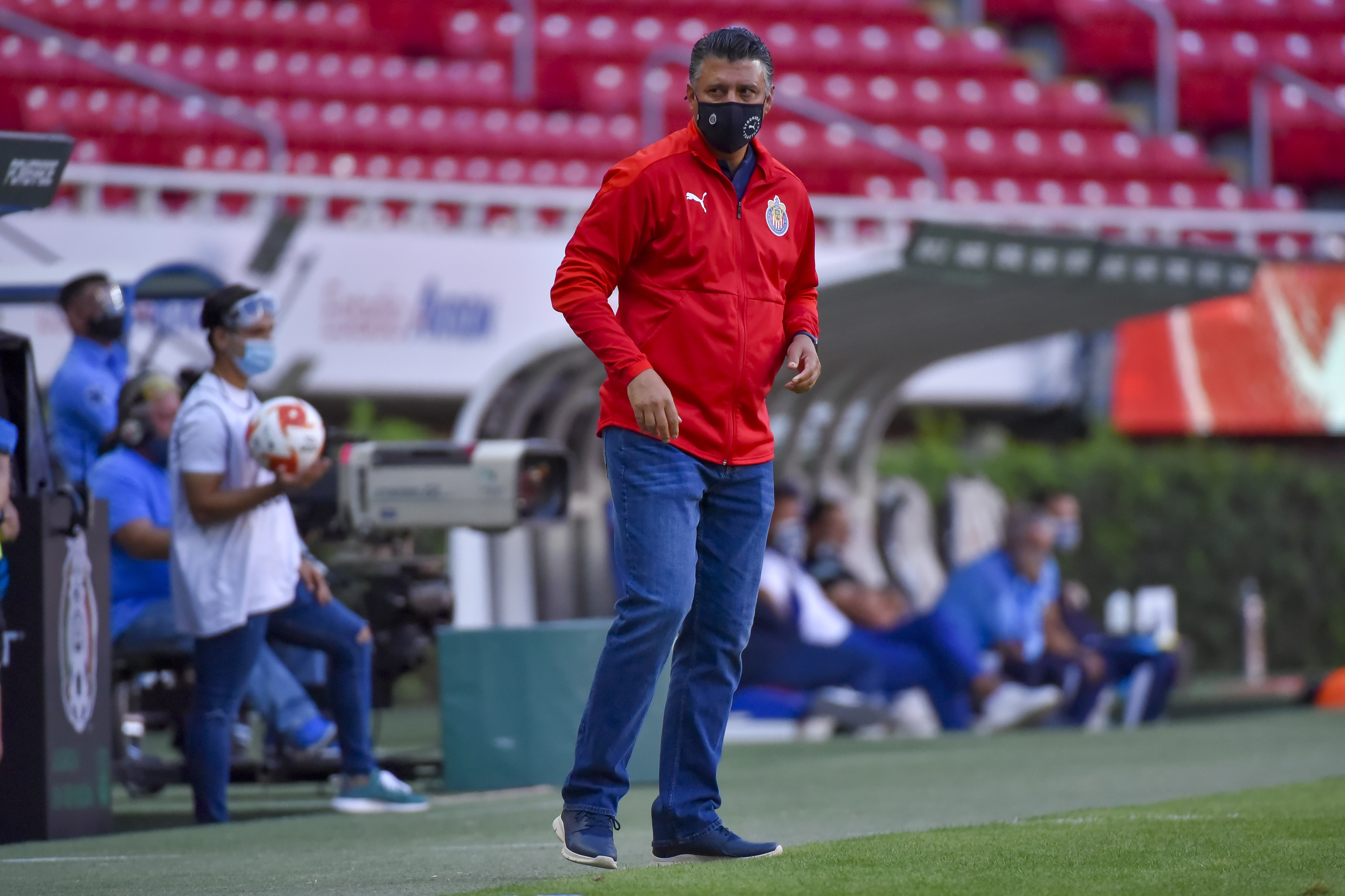 Sergio Almaguer en Chivas Sergio Almaguer en Chivas
