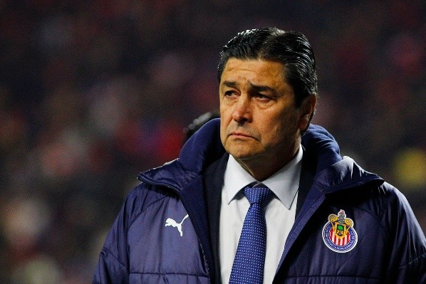 Luis Fernando Tena con Chivas Luis Fernando Tena con Chivas