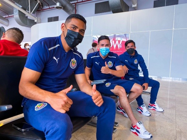 Chivas realizó el viaje a Los Ángeles Chivas realizó el viaje a Los Ángeles