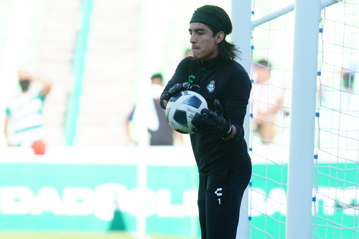 Carlos Acevedo con el Santos Laguna Carlos Acevedo con el Santos Laguna