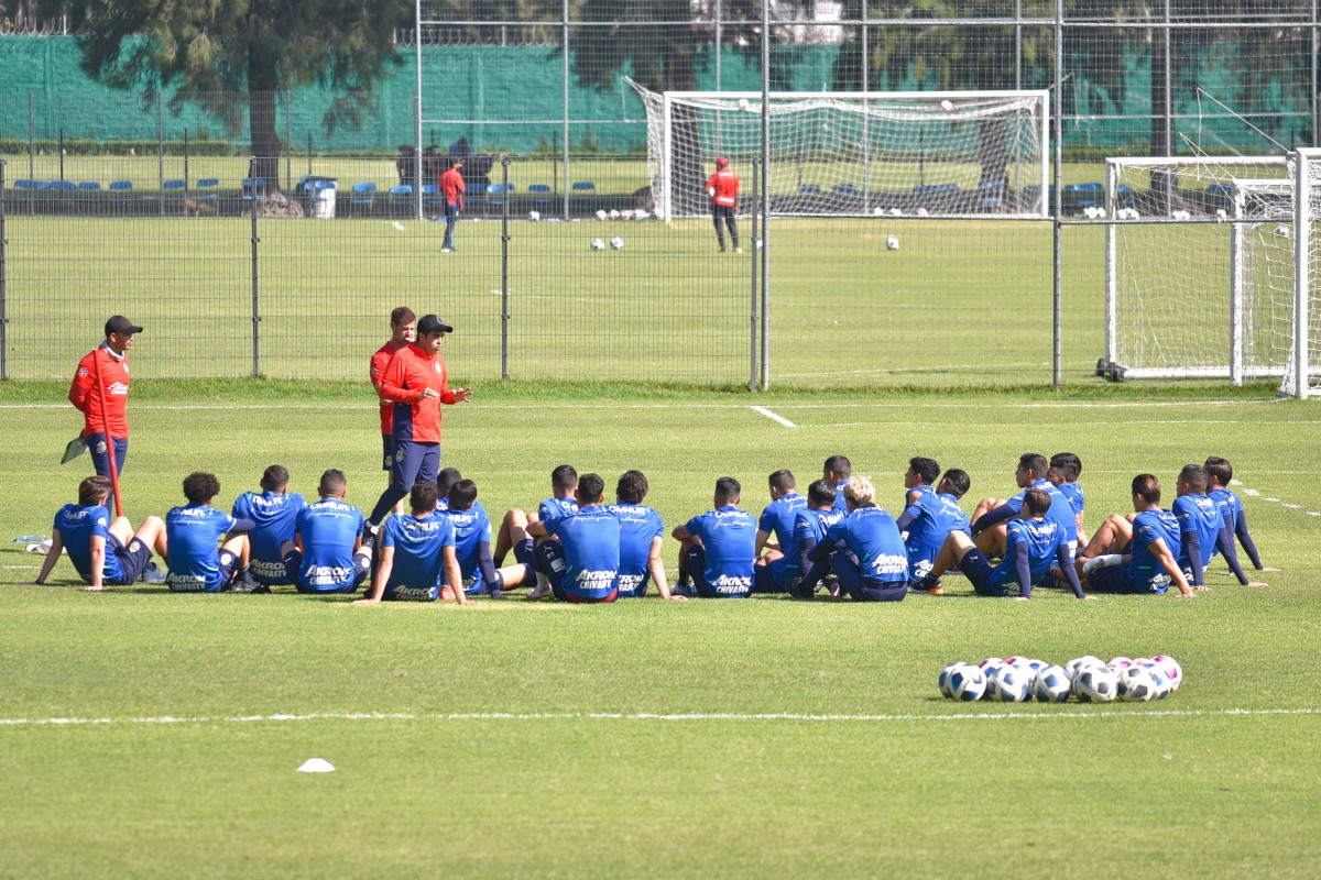 Entrenamiento de Chivas previo al choque ante Xolos Entrenamiento de Chivas previo al choque ante Xolos